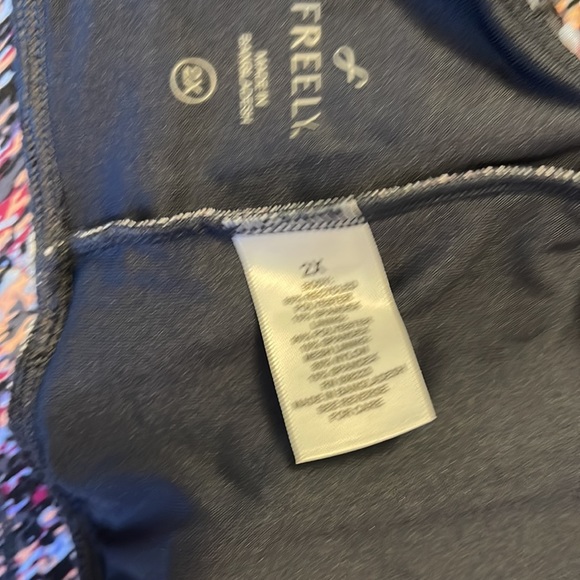 Freely sports bra - Picture 7 of 8